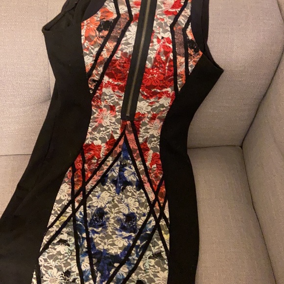 MATERIAL GIRL stretchy dress 👗 - Picture 5 of 5